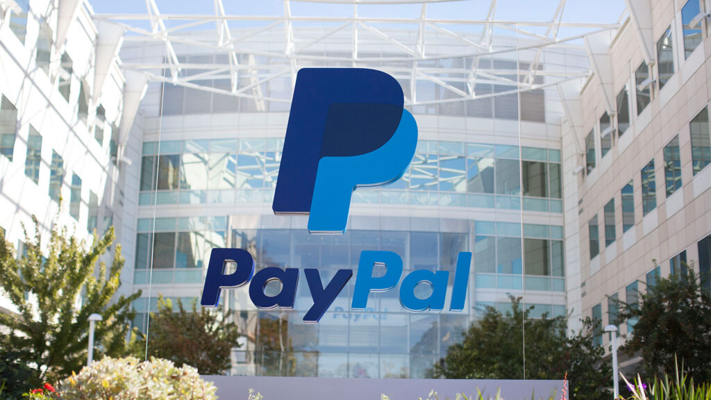 Hình: PayPal là tài khoản giao dịch trực tuyến phổ biến trên thế giới
Nguồn: Internet