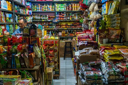 Cửa hàng tạp hoá có hàng nghìn mã sản phẩm